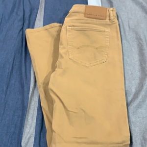 American Eagle Flex Khaki Jean